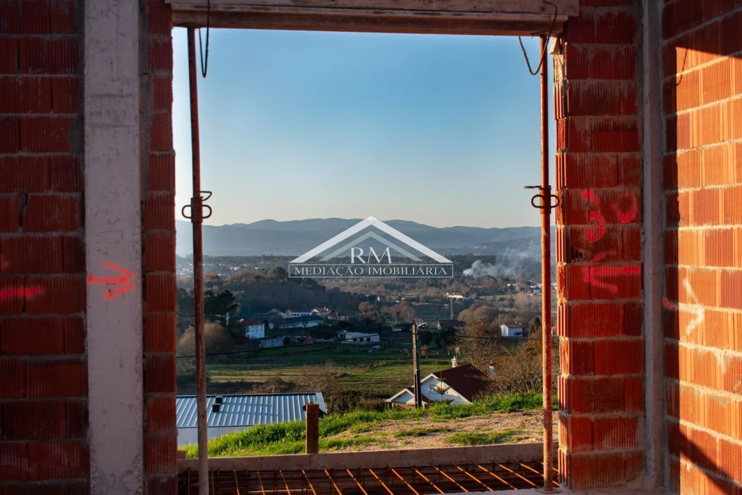 Moradia T3 para Venda em Fontoura Foto 19