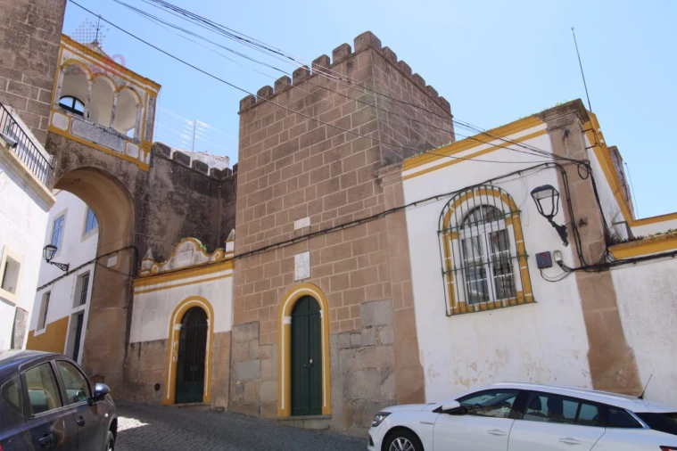 Moradia T18 para Venda em Caia, São Pedro e Alcáçova Foto 9