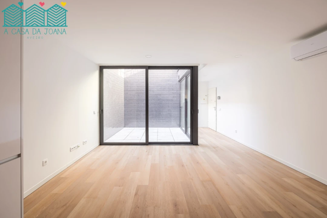 Apartamento T1 para Venda em Glória e Vera Cruz Foto 5