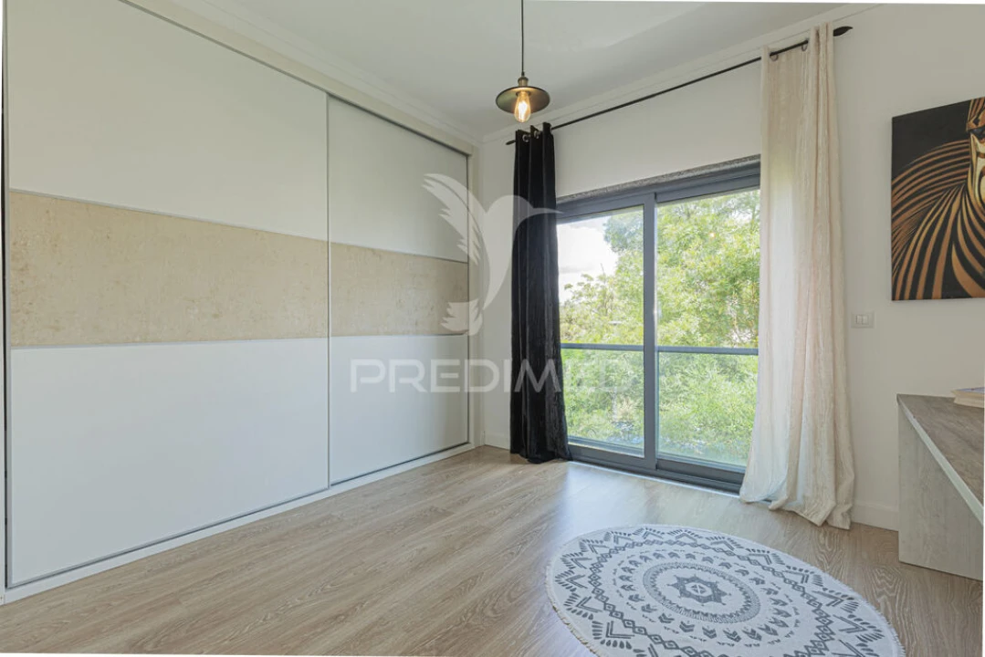 Moradia T4 para Venda em Santo Antonio da Charneca Foto 13