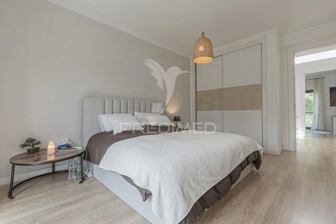 Moradia T4 para Venda em Santo Antonio da Charneca Foto 12