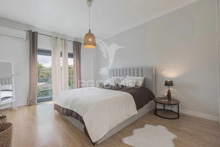 Moradia T4 para Venda em Santo Antonio da Charneca Foto 12