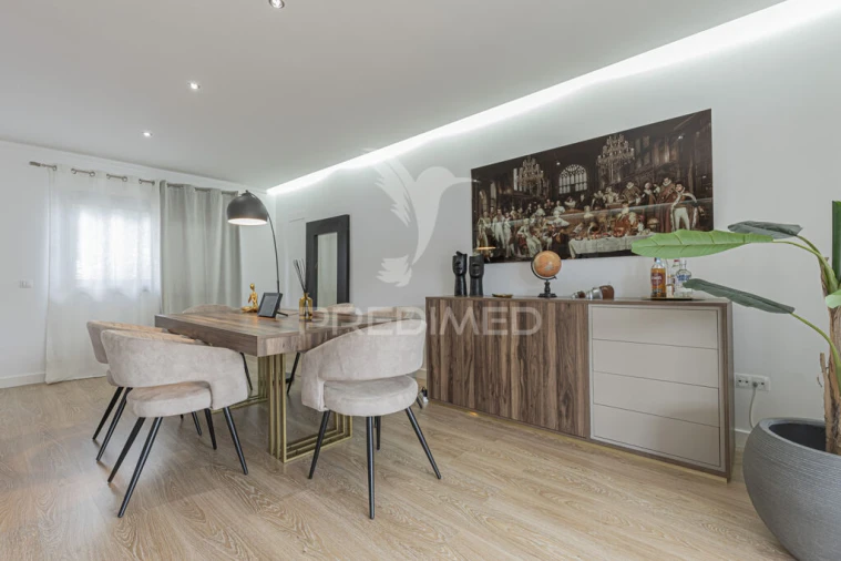 Moradia T4 para Venda em Santo Antonio da Charneca Foto 8