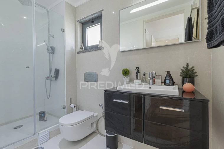 Moradia T4 para Venda em Santo Antonio da Charneca Foto 15