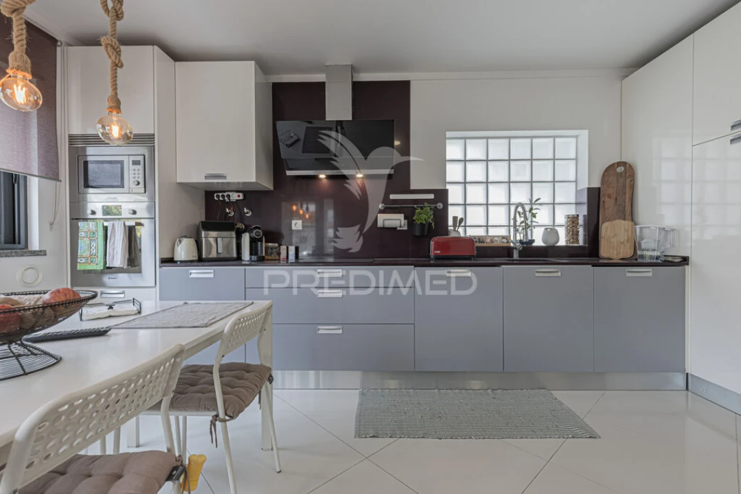 Moradia T4 para Venda em Santo Antonio da Charneca Foto 4