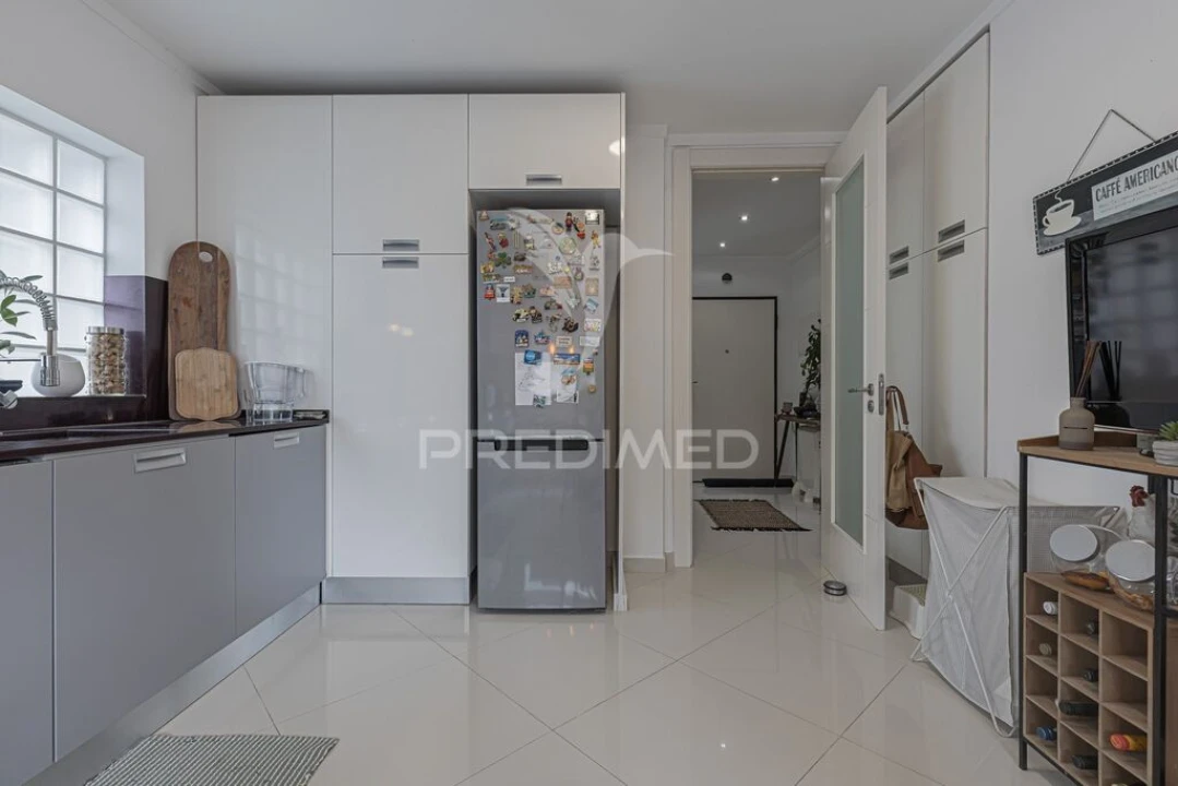 Moradia T4 para Venda em Santo Antonio da Charneca Foto 8