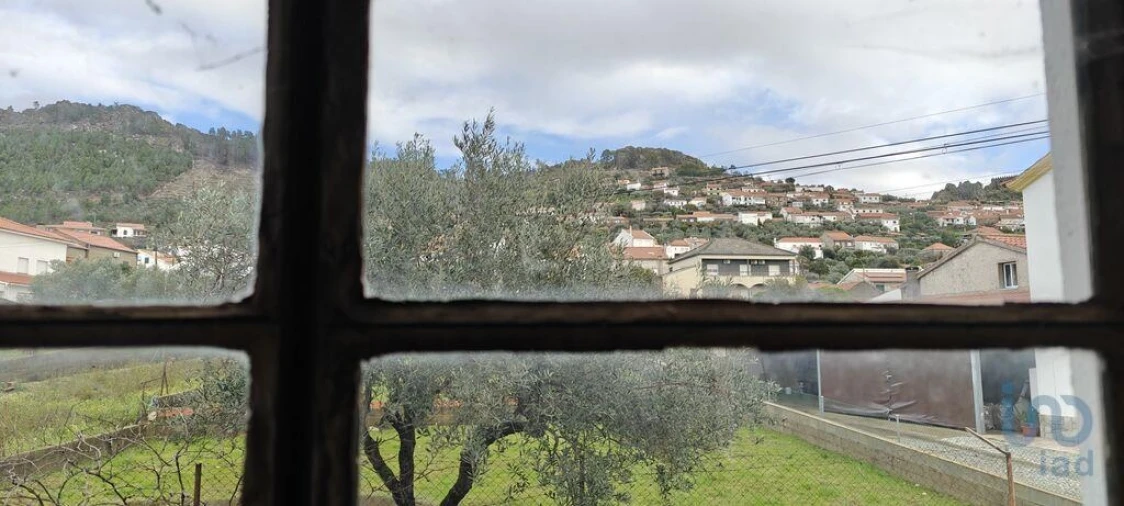 Moradia T5 para Venda em Penha Garcia Foto 11