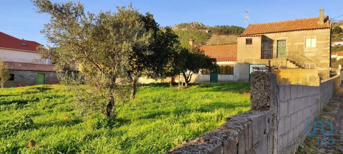 Moradia T5 para Venda em Penha Garcia