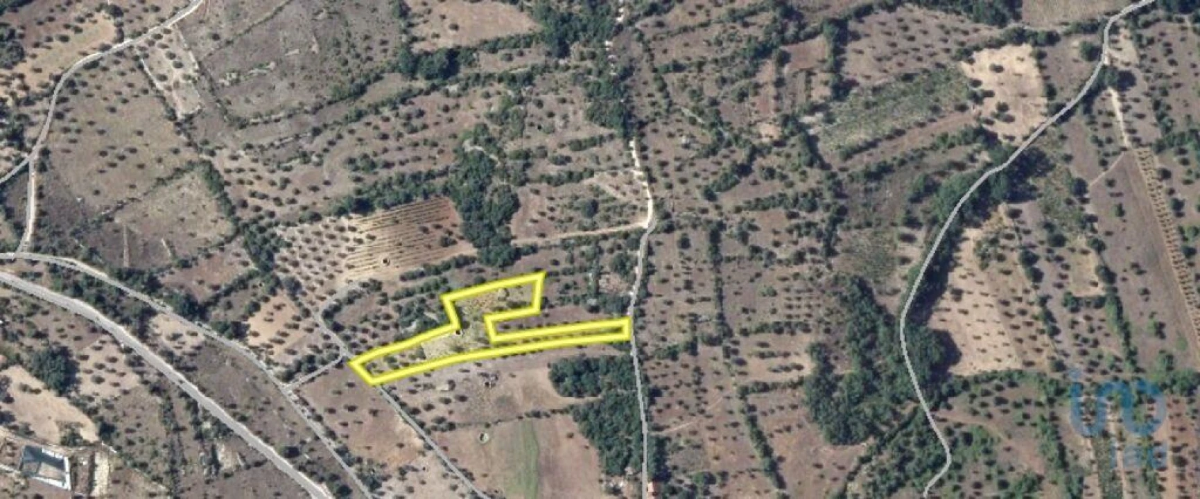 Terreno para Venda em Chãos Foto 1