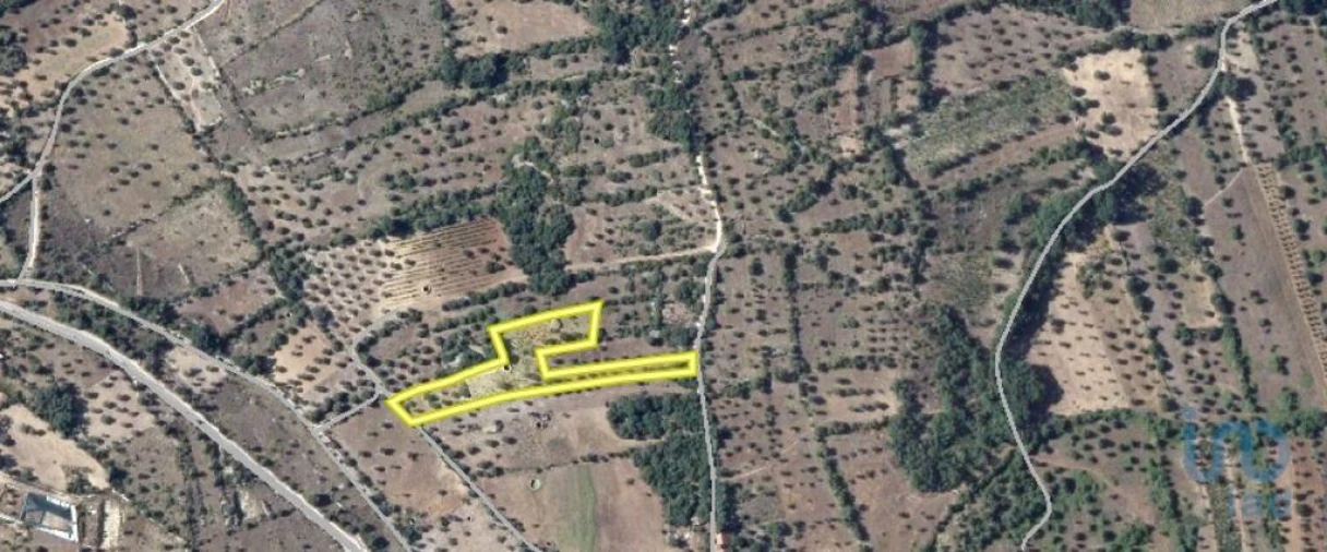 Terreno para Venda em Chãos Foto 1