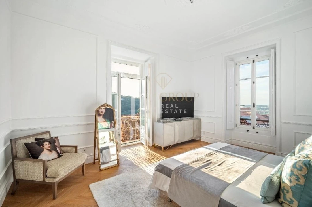 Moradia T6 para Venda em Agualva e Mira-Sintra Foto 32