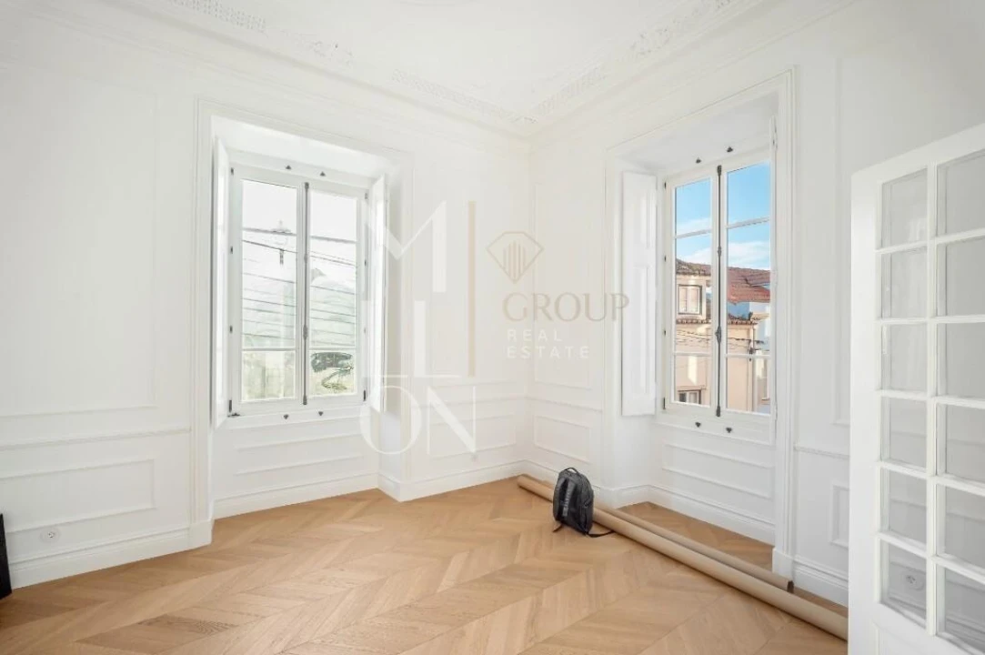 Moradia T6 para Venda em Agualva e Mira-Sintra Foto 17