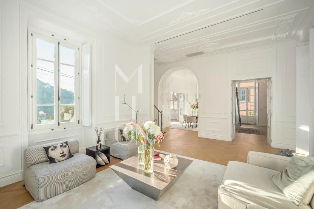 Moradia T6 para Venda em Agualva e Mira-Sintra Foto 3