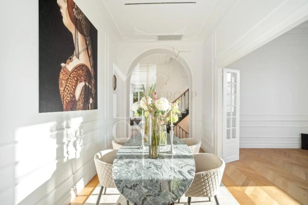 Moradia T6 para Venda em Agualva e Mira-Sintra Foto 16