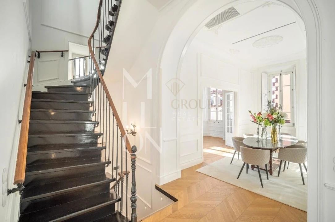 Moradia T6 para Venda em Agualva e Mira-Sintra Foto 5