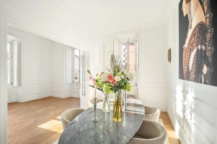 Moradia T6 para Venda em Agualva e Mira-Sintra Foto 11