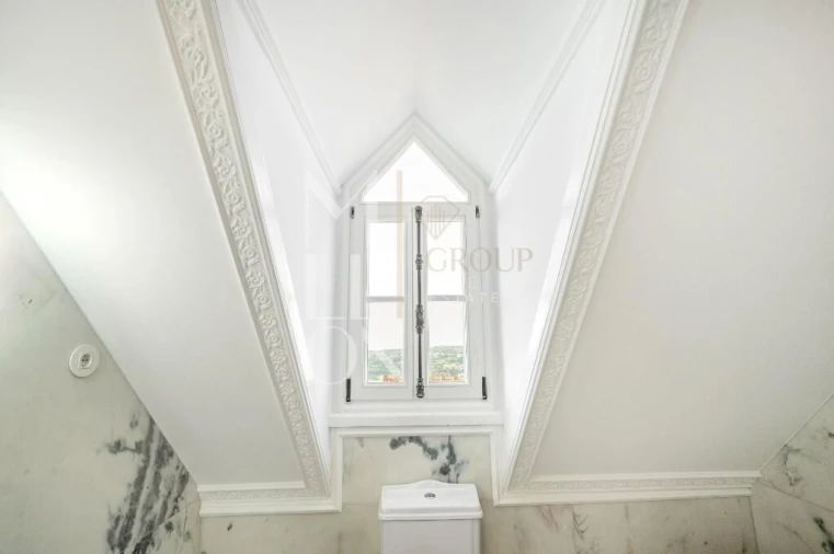 Moradia T6 para Venda em Agualva e Mira-Sintra Foto 51