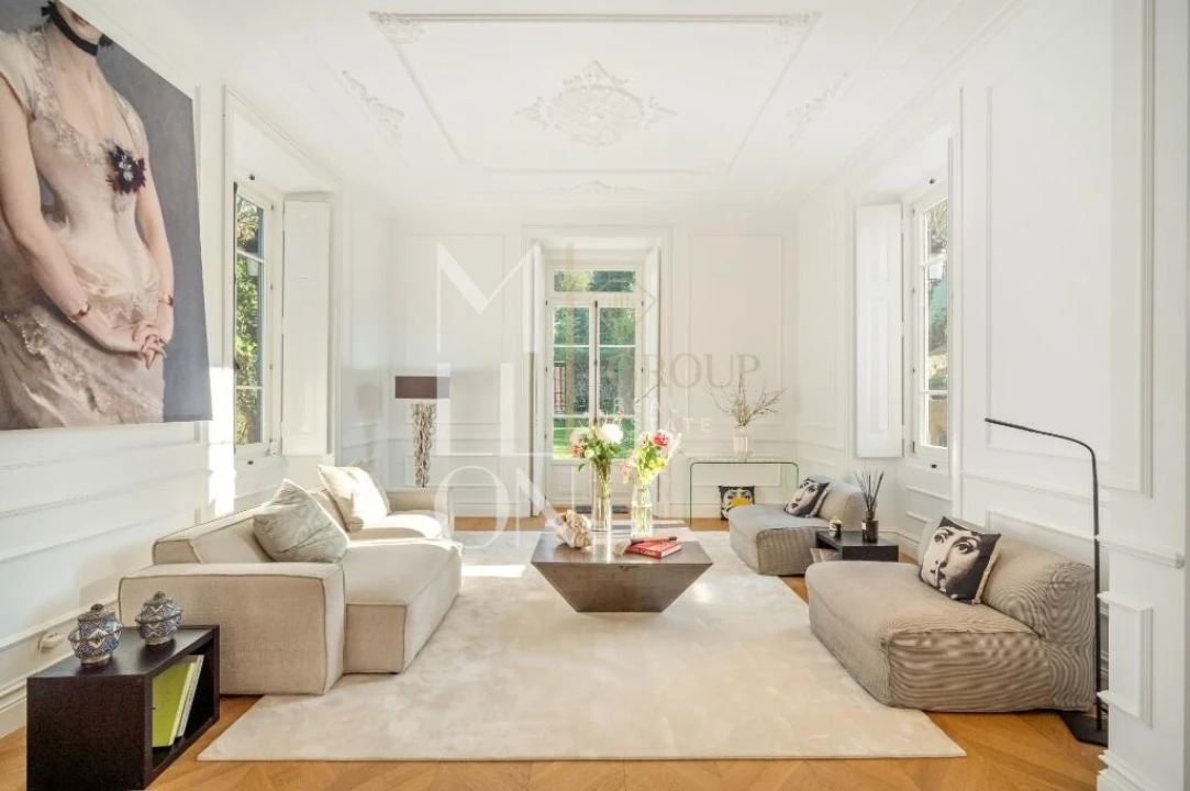 Moradia T6 para Venda em Agualva e Mira-Sintra Foto 1