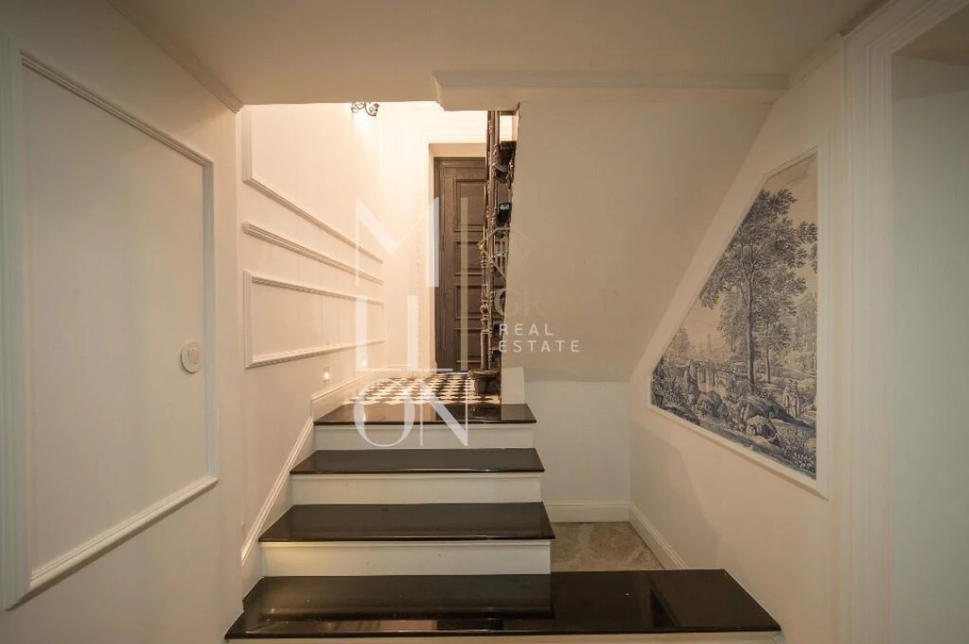 Moradia T6 para Venda em Agualva e Mira-Sintra Foto 76