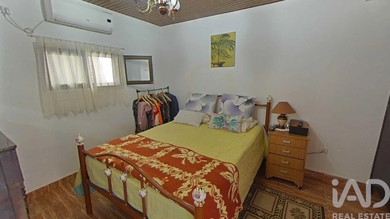 Moradia T4 para Venda em Alvares Foto 10