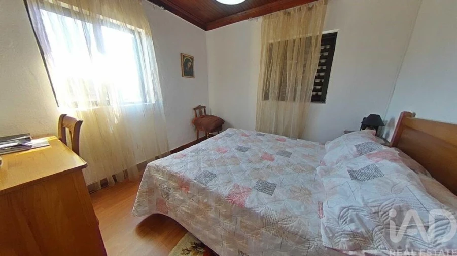 Moradia T4 para Venda em Alvares Foto 9