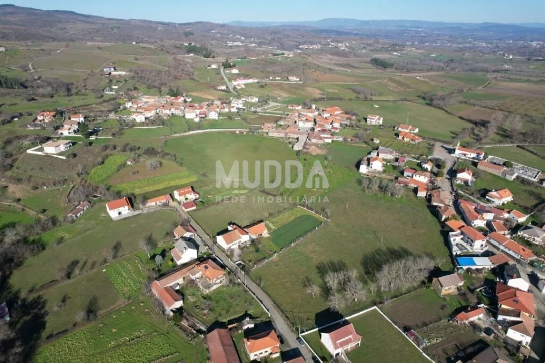 Quinta T3 para Venda em Nogueira Foto 3