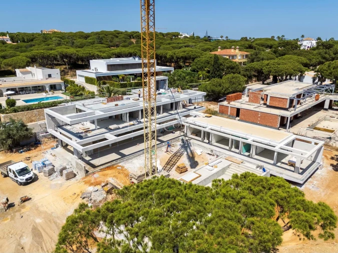 Moradia T8 para Venda em Almancil Foto 4