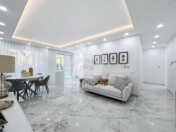 Apartamento T4 para Venda em Lagos (São Sebastião e Santa Maria)
