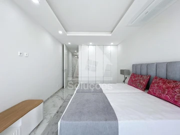 Apartamento T4 para Venda em Lagos (São Sebastião e Santa Maria)