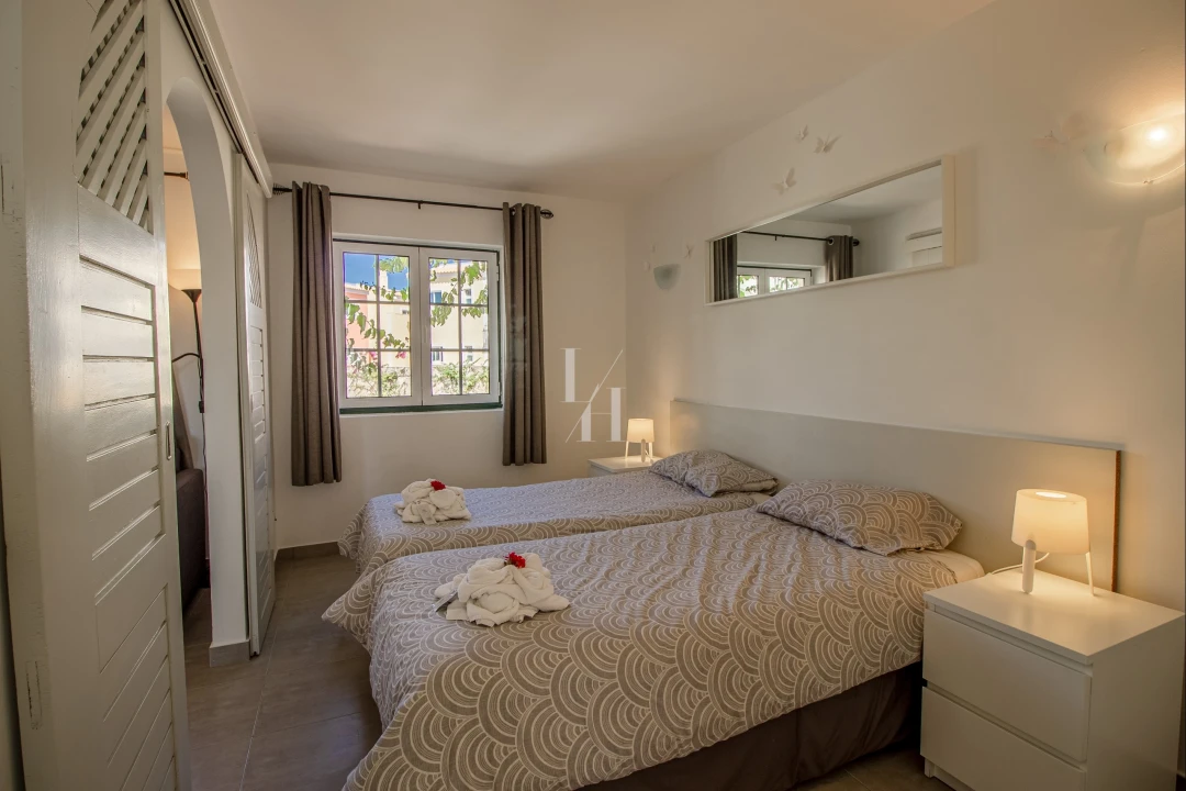 Apartamento para Arrendamento férias em Quarteira Foto 8