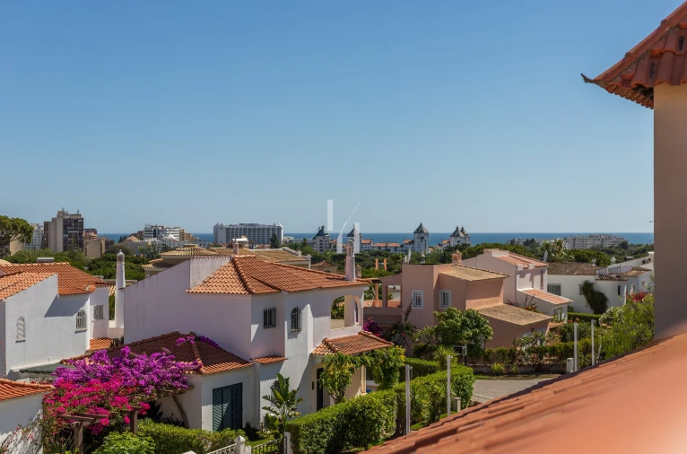 Apartamento T2 para Arrendamento férias em Quarteira Foto 20