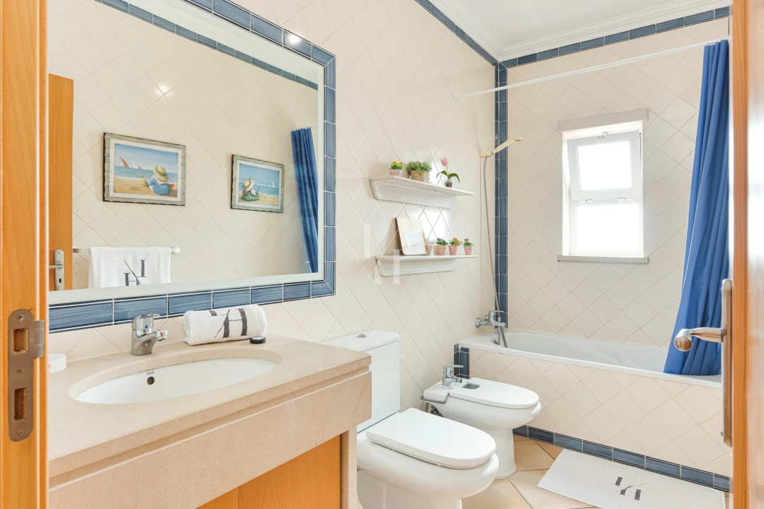 Apartamento T1 para Arrendamento férias em Quarteira Foto 18