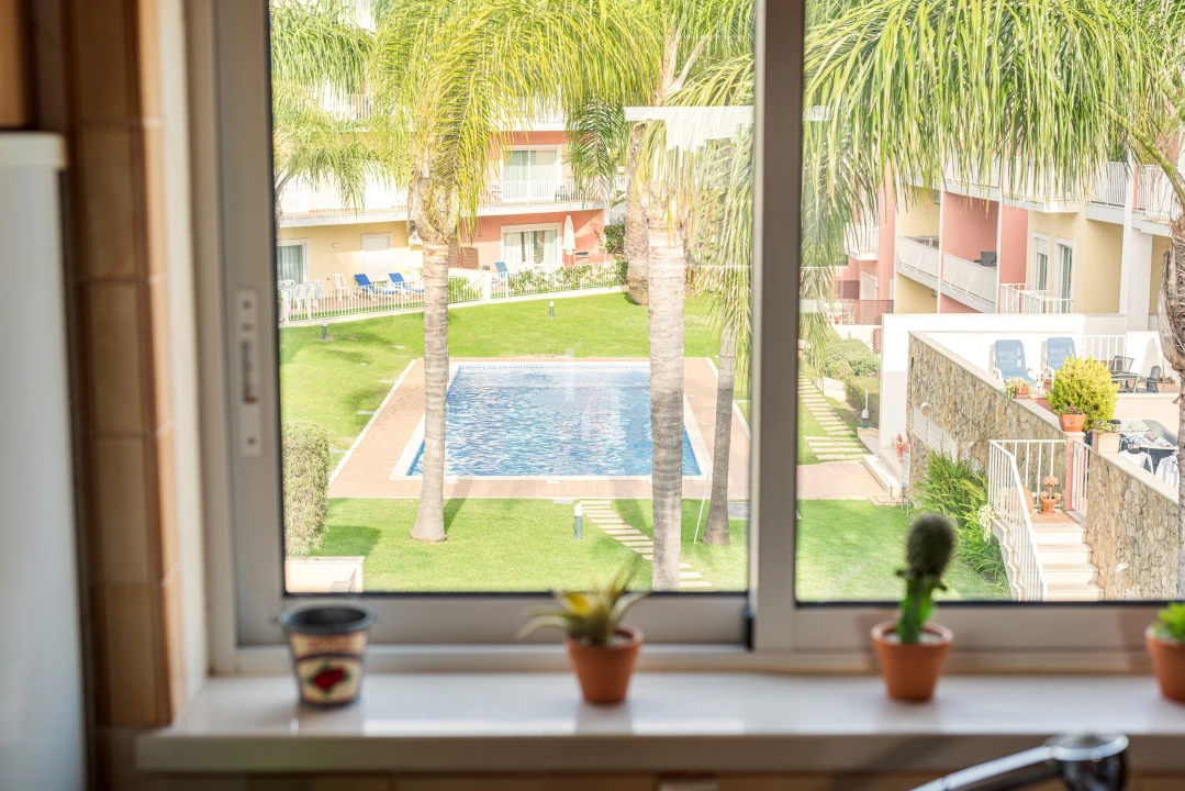 Apartamento T1 para Arrendamento férias em Quarteira Foto 14