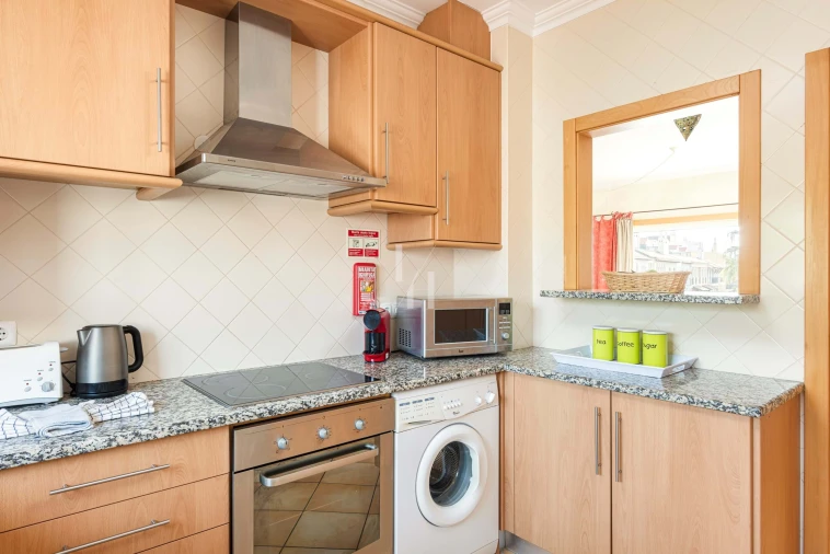 Apartamento T1 para Arrendamento férias em Quarteira Foto 12