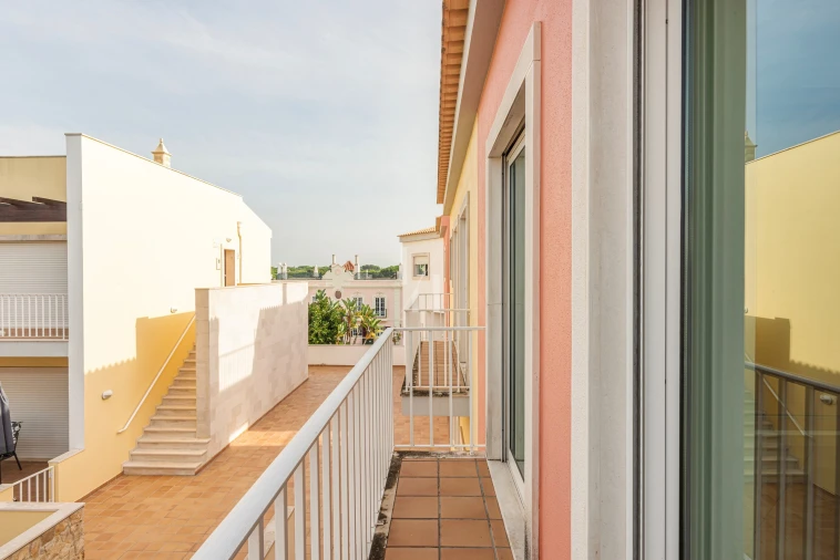 Apartamento T1 para Arrendamento férias em Quarteira Foto 21