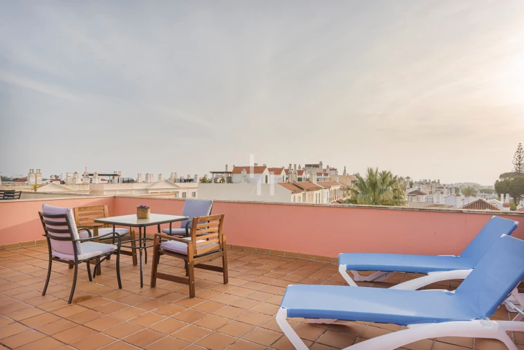 Apartamento T1 para Arrendamento férias em Quarteira Foto 22