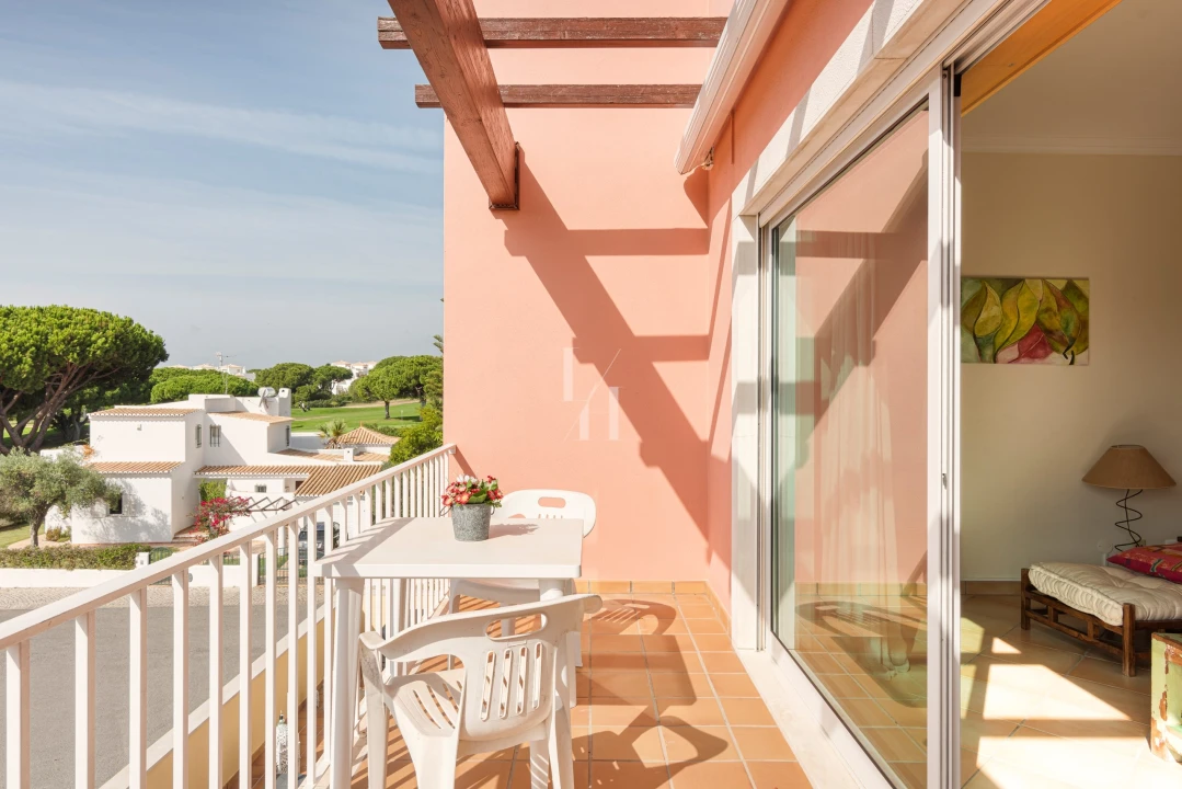 Apartamento T1 para Arrendamento férias em Quarteira Foto 9