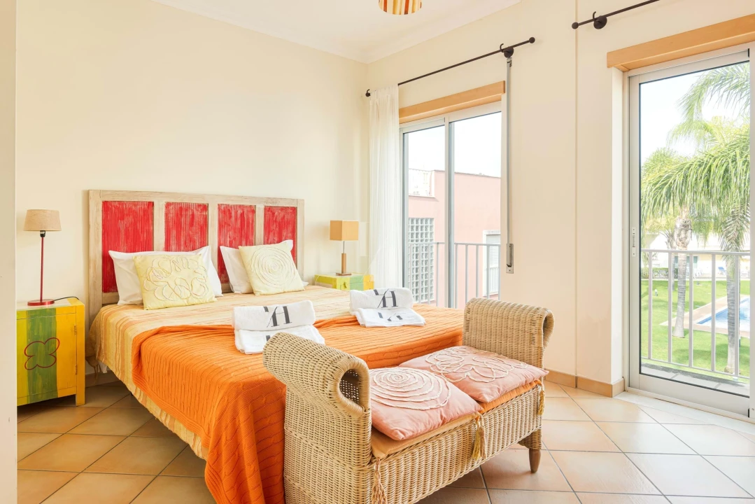 Apartamento T1 para Arrendamento férias em Quarteira Foto 15