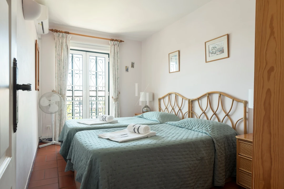 Apartamento T2 para Arrendamento férias em Quarteira Foto 21