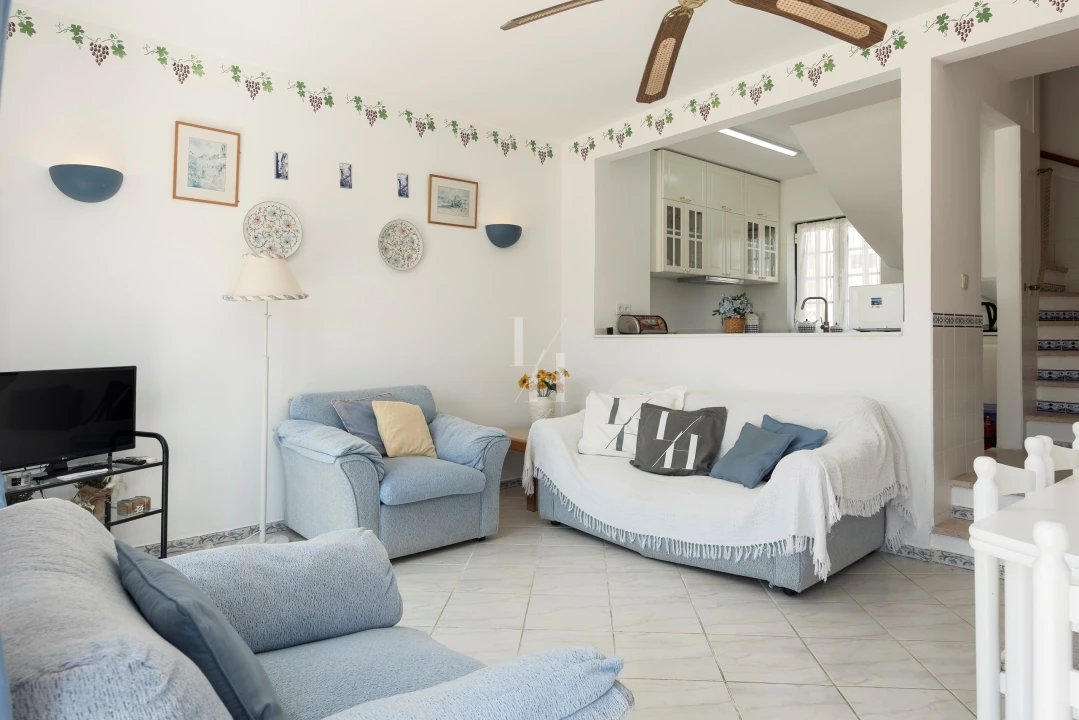 Apartamento T2 para Arrendamento férias em Quarteira Foto 4