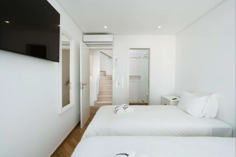 Apartamento T2 para Arrendamento férias em Quarteira Foto 15