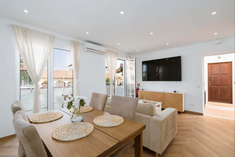 Apartamento T2 para Arrendamento férias em Quarteira Foto 4