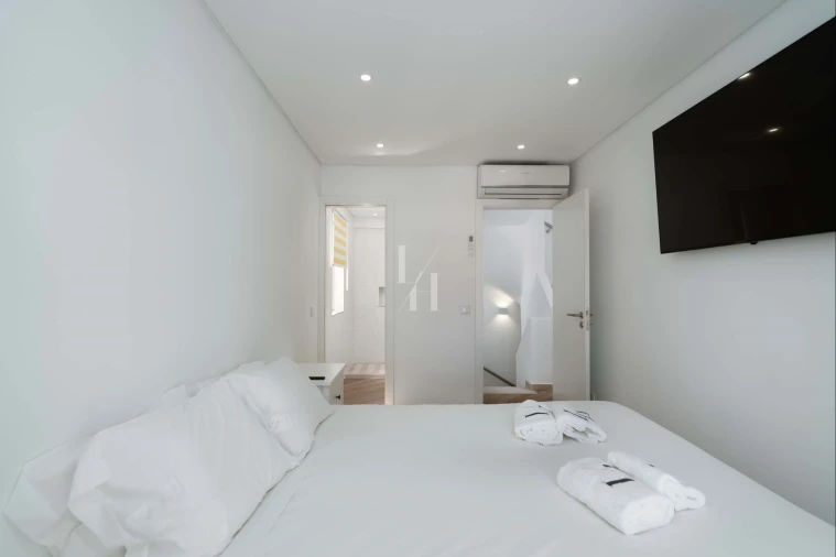 Apartamento T2 para Arrendamento férias em Quarteira Foto 12