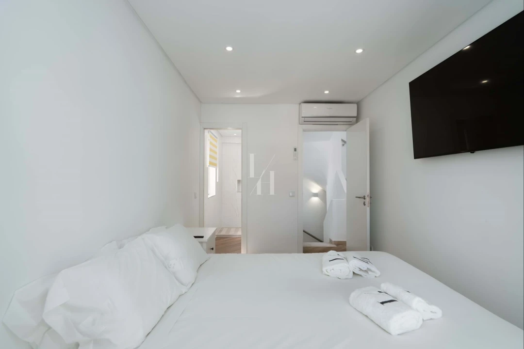 Apartamento T2 para Arrendamento férias em Quarteira Foto 12