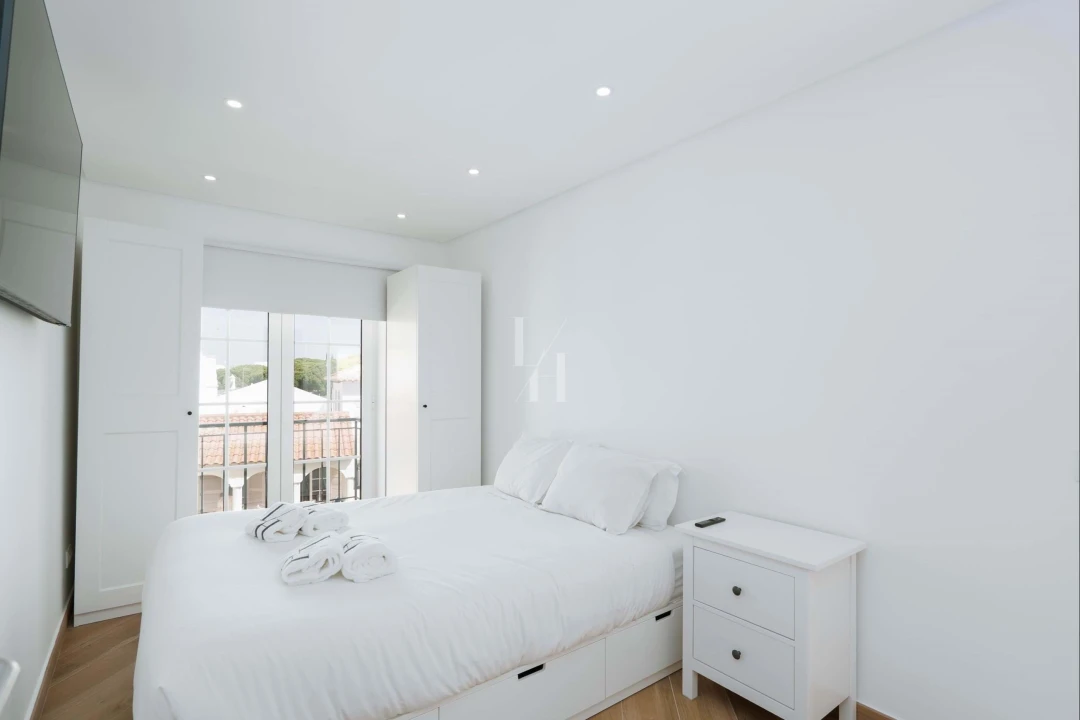 Apartamento T2 para Arrendamento férias em Quarteira Foto 11