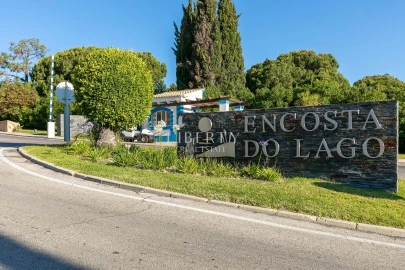 Moradia T5 para Venda em Almancil