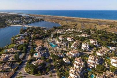 Moradia T5 para Venda em Almancil