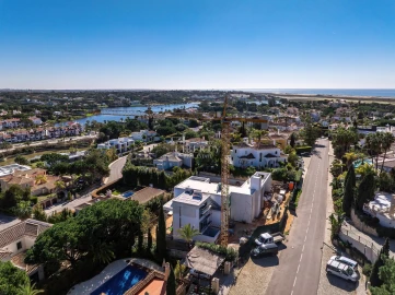 Moradia T5 para Venda em Almancil