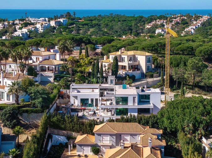 Moradia T5 para Venda em Almancil Foto 4