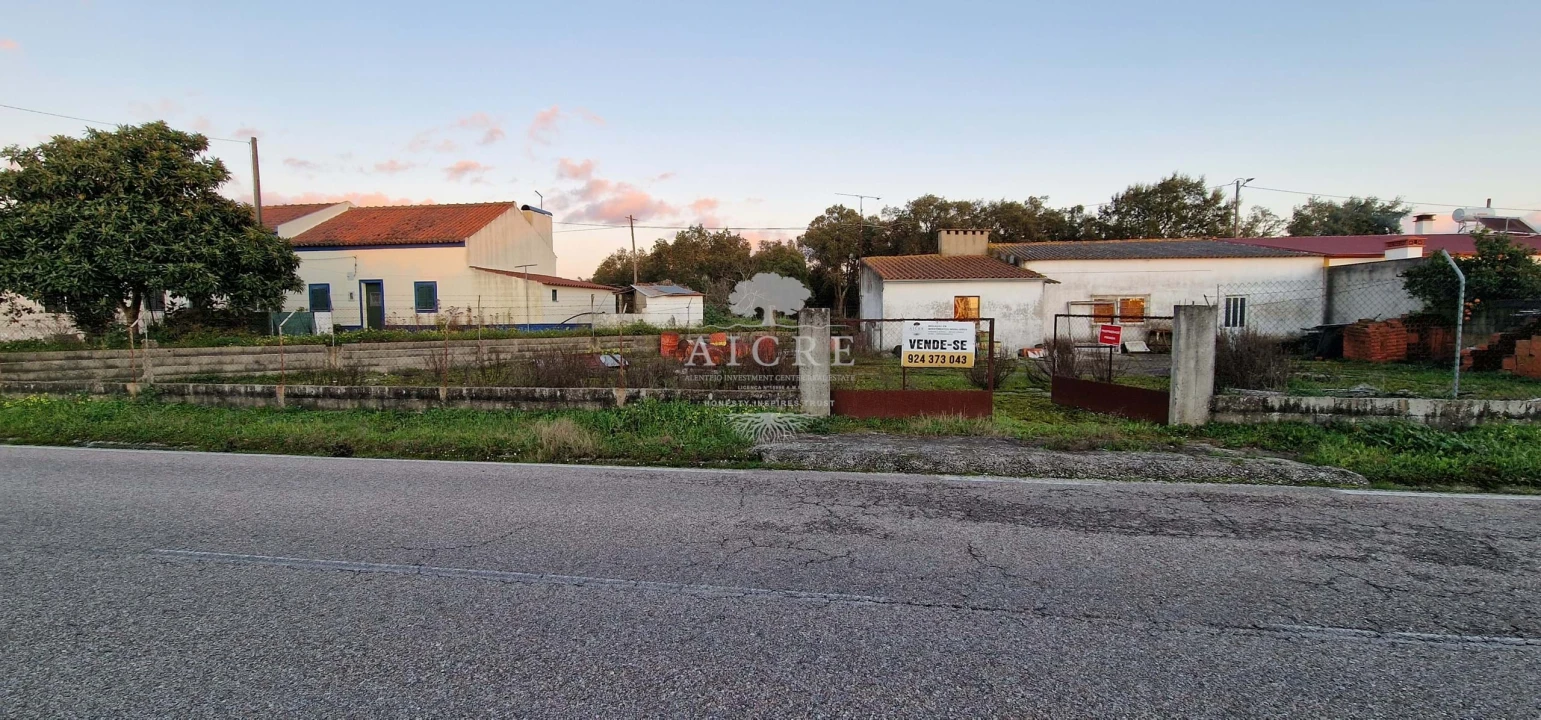 Prédio para Venda em Foros de Arrão Foto 3